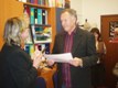 Julián Meško preberá ocenenie Rad bobríka-knihovníka 2007